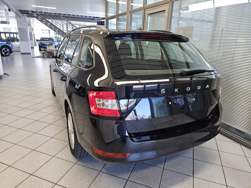 Skoda Fabia Combi – Foto 3
