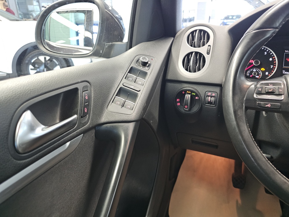 VW Tiguan – Foto 16