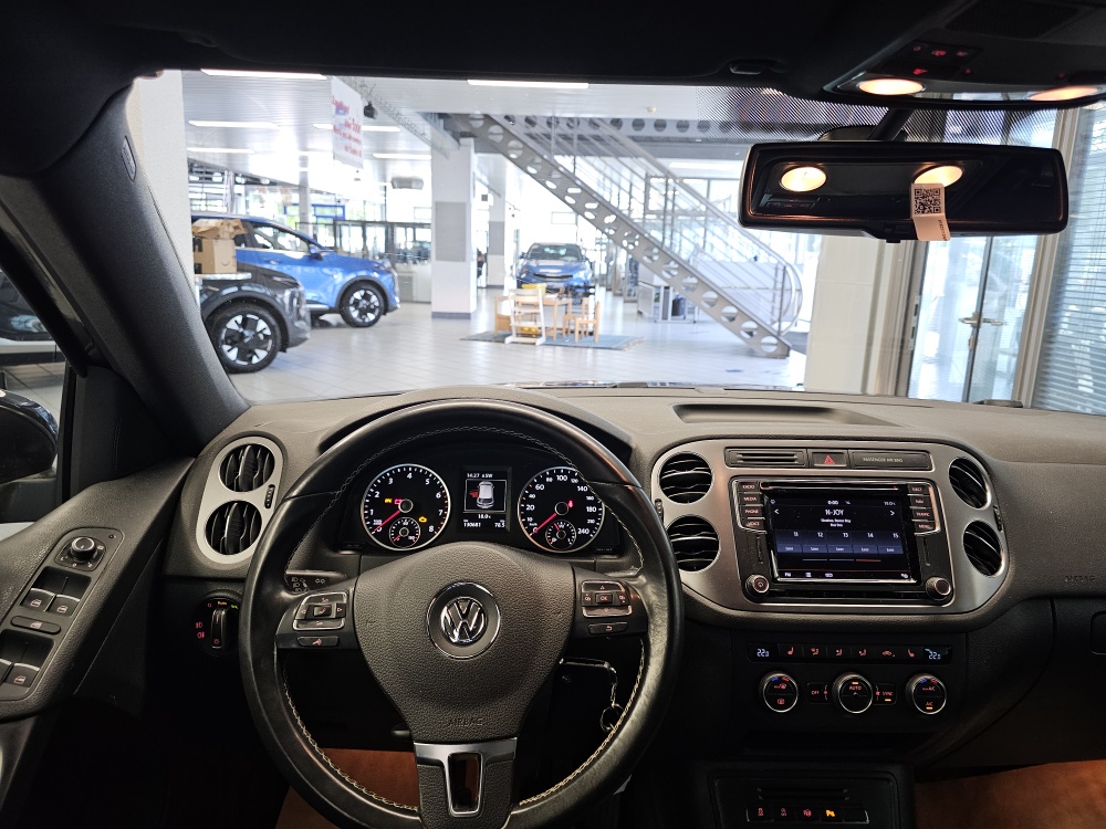 VW Tiguan – Foto 17