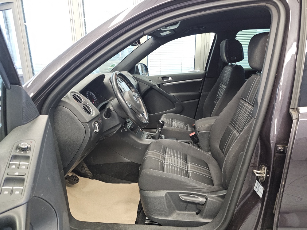 VW Tiguan – Foto 19