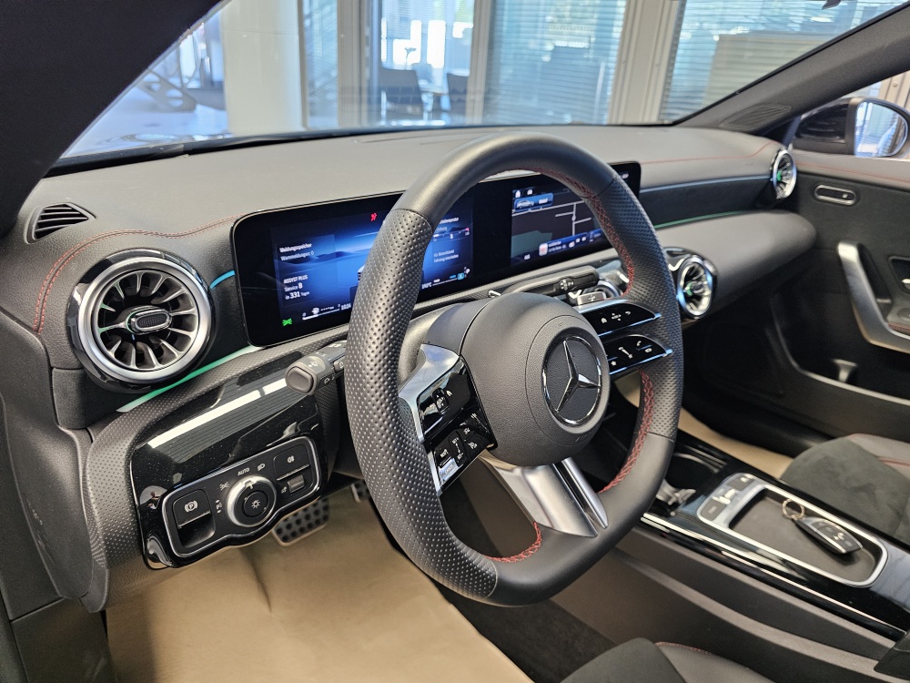 Mercedes-Benz CLA 200 Shooting Brake – Foto 26