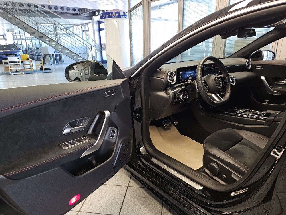 Mercedes-Benz CLA 200 Shooting Brake – Foto 28