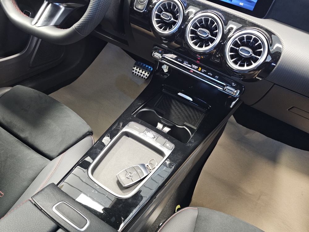 Mercedes-Benz CLA 200 Shooting Brake – Foto 8