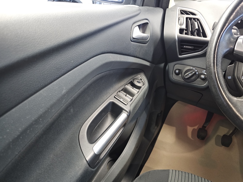 Ford Grand C-Max – Foto 15