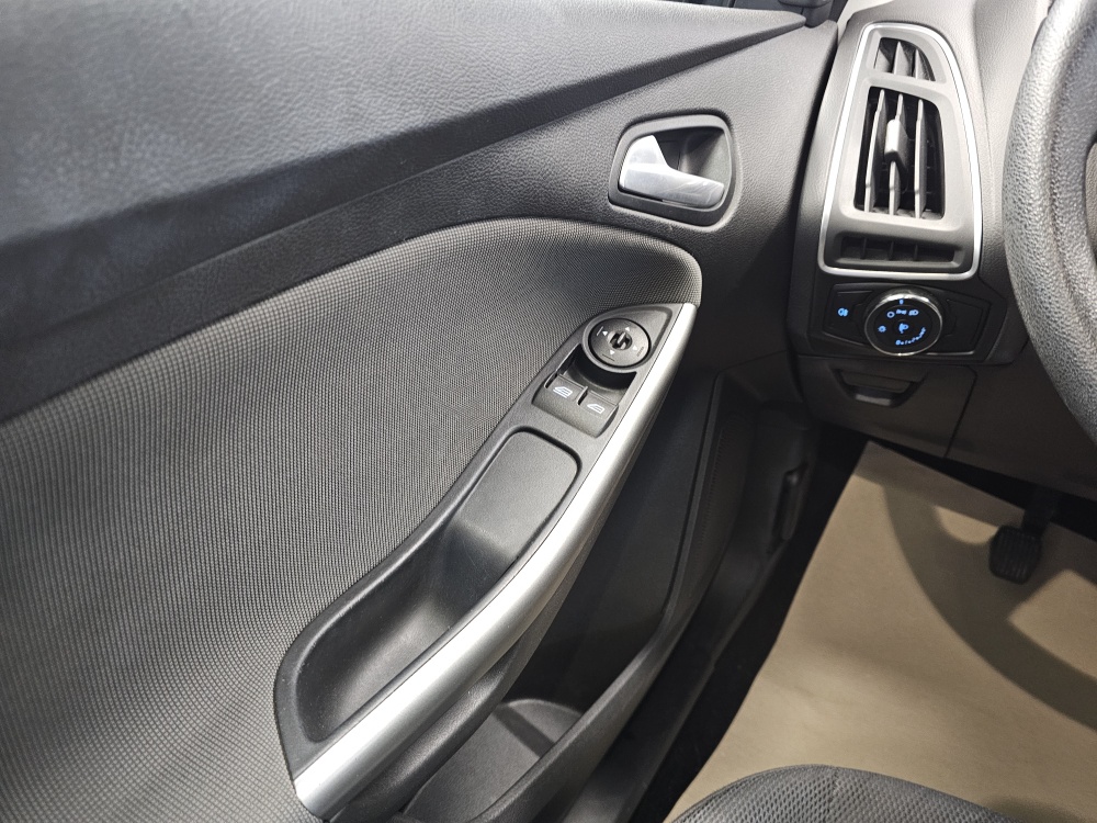 Ford Focus – Foto 11