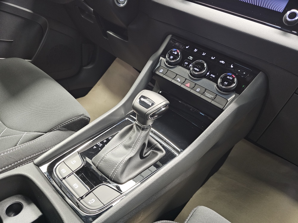 Skoda Karoq – Foto 8