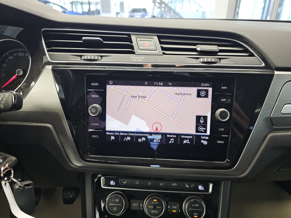 VW Touran – Foto 14