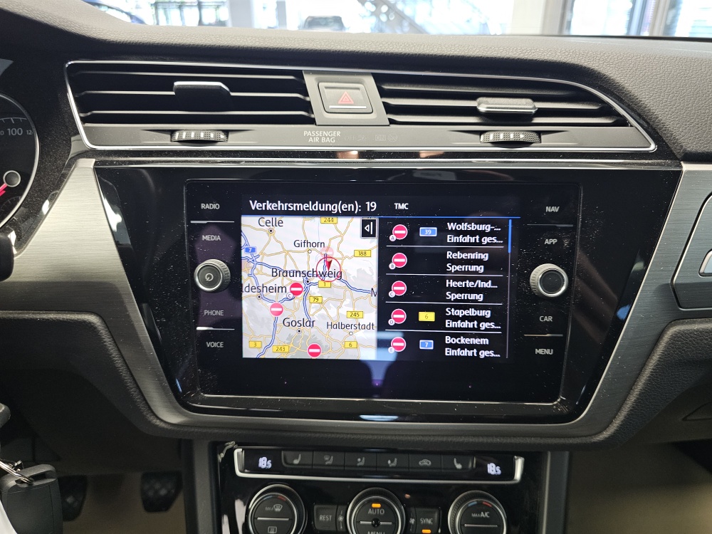 VW Touran – Foto 16