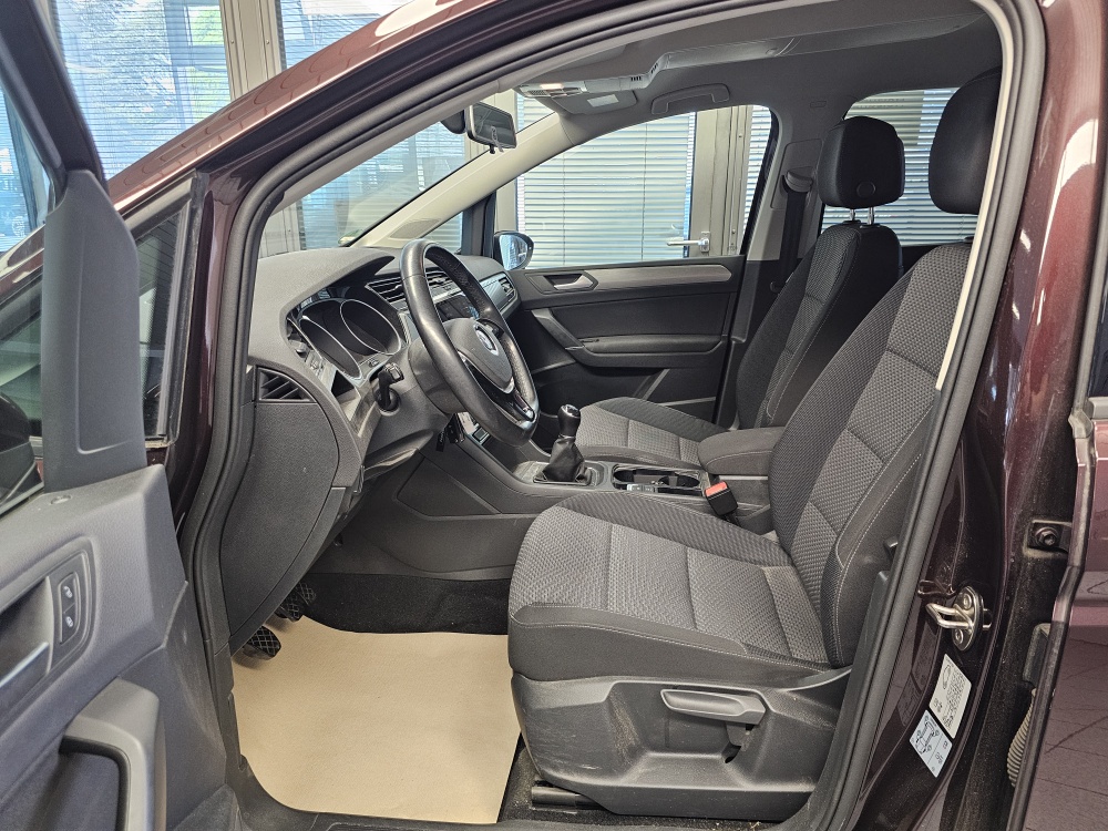 VW Touran – Foto 22