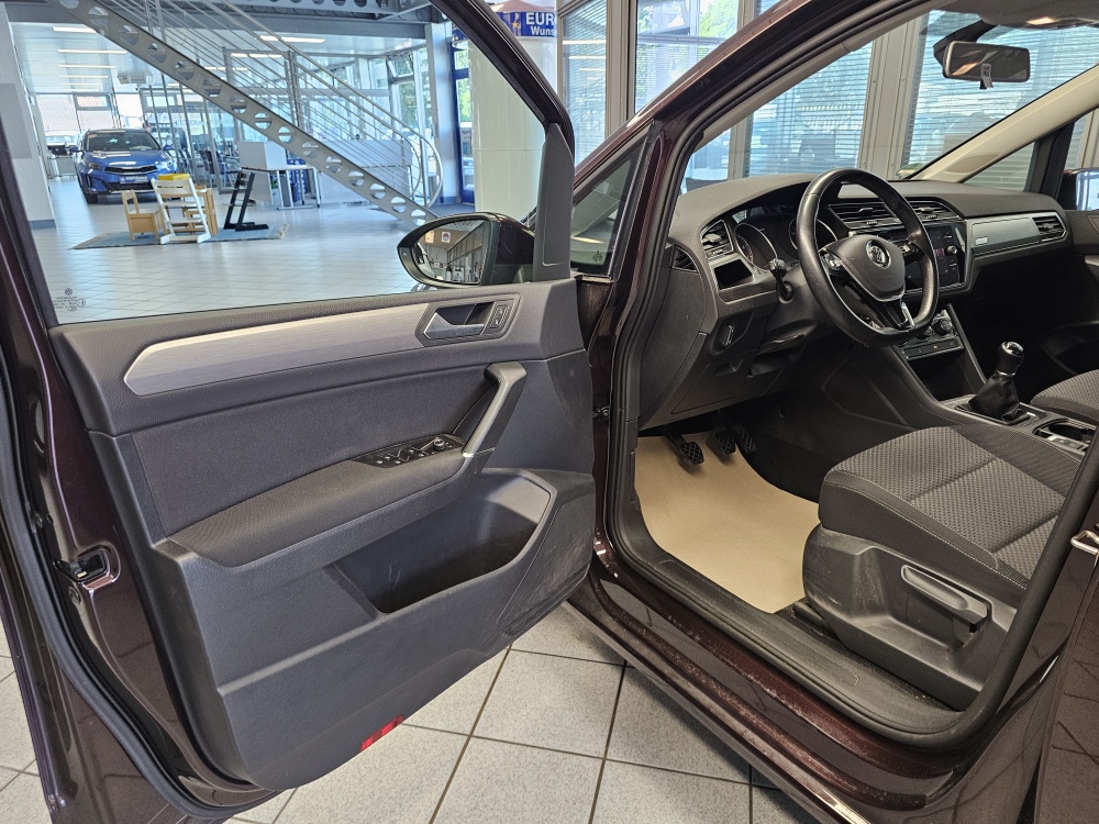 VW Touran – Foto 23