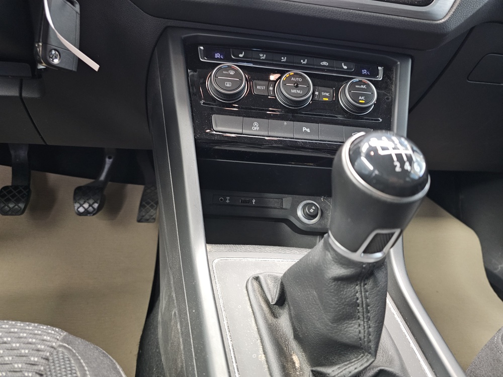 VW Touran – Foto 9