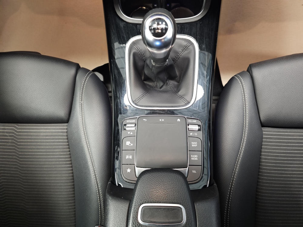 Mercedes-Benz A 200 – Foto 8