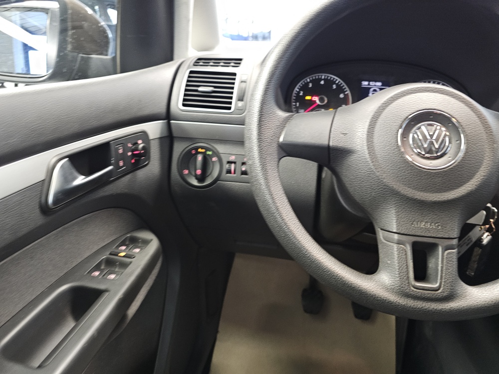 VW Touran – Foto 11