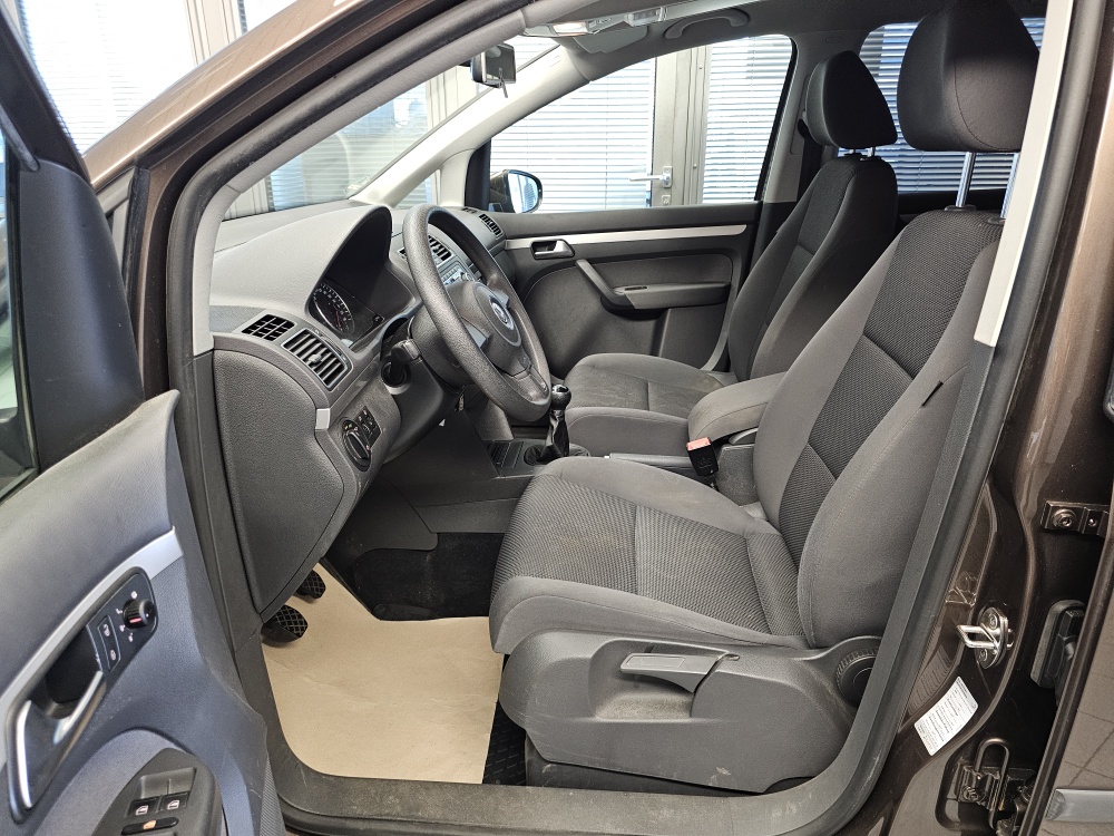 VW Touran – Foto 14