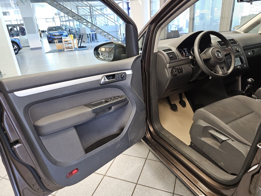 VW Touran – Foto 15
