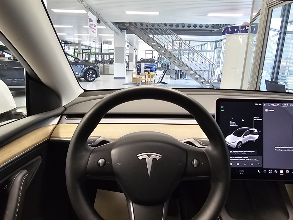 Tesla Model Y – Foto 18