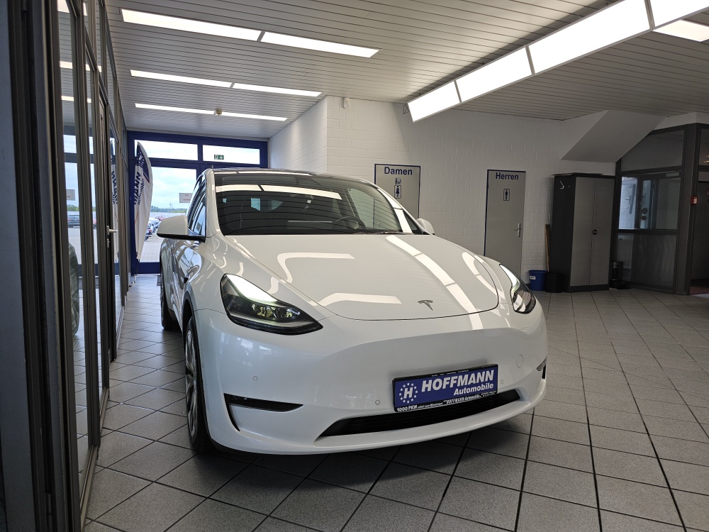 Tesla Model Y – Foto 24