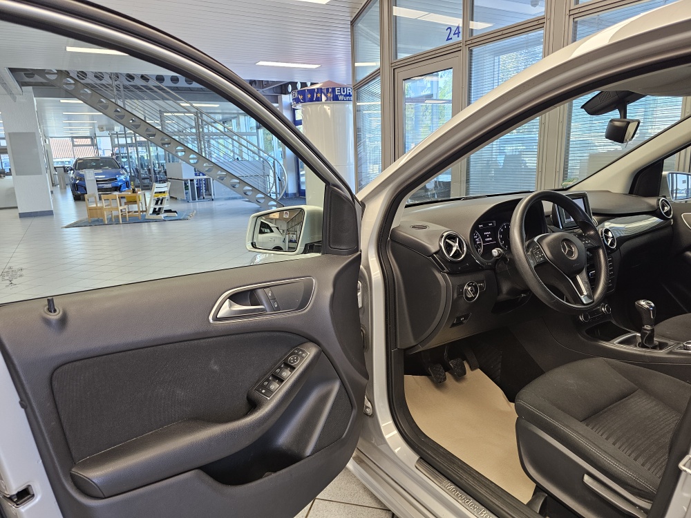Mercedes-Benz B 180 – Foto 16