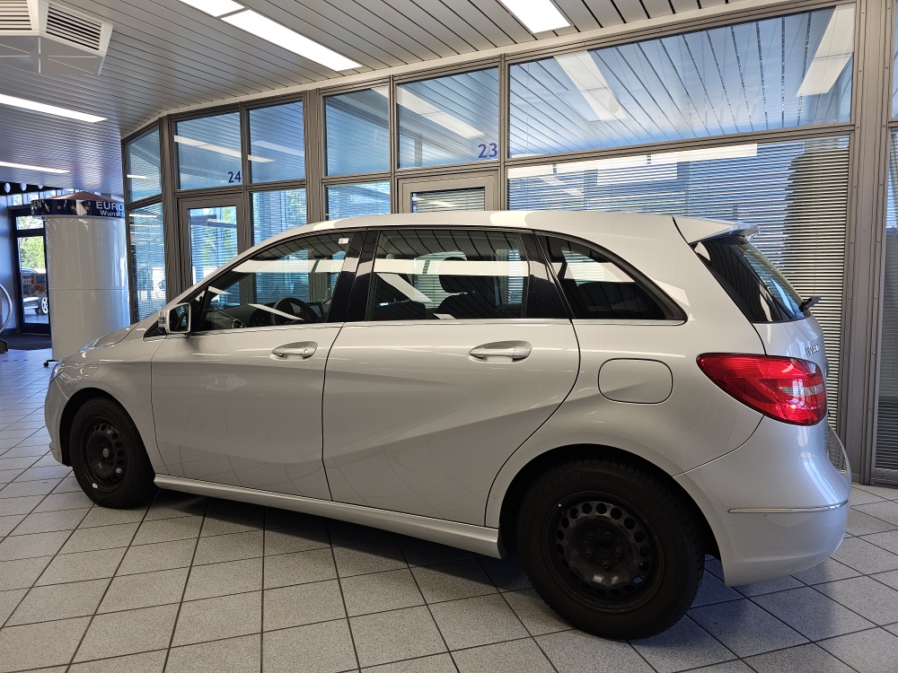 Mercedes-Benz B 180 – Foto 17