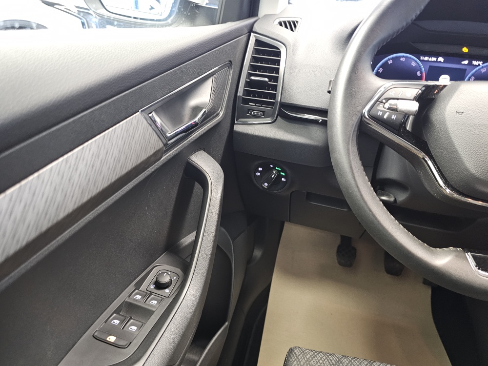 Skoda Karoq – Foto 21