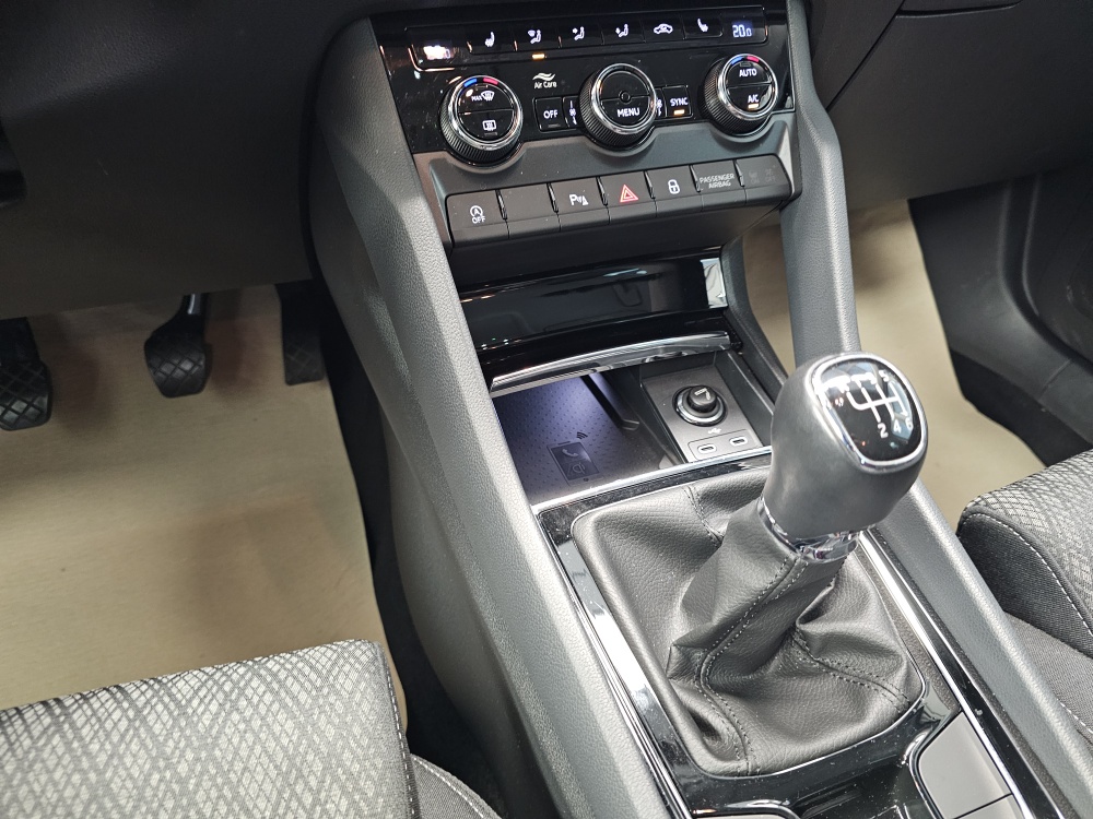 Skoda Karoq – Foto 8