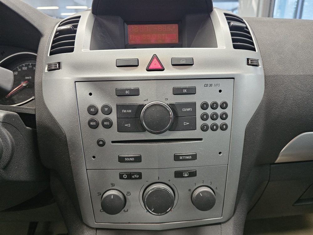 Opel Zafira – Foto 10