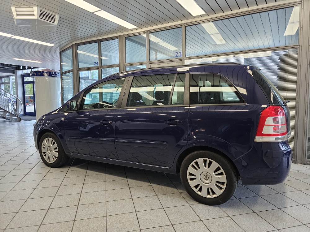 Opel Zafira – Foto 18