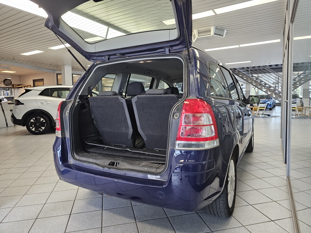 Opel Zafira – Foto 2