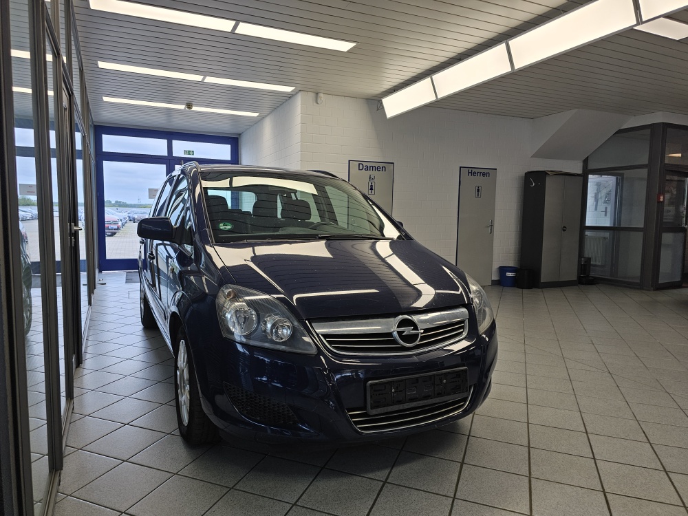 Opel Zafira – Foto 21
