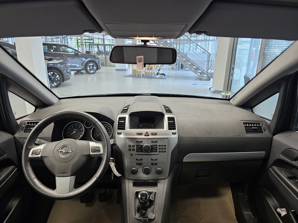 Opel Zafira – Foto 8