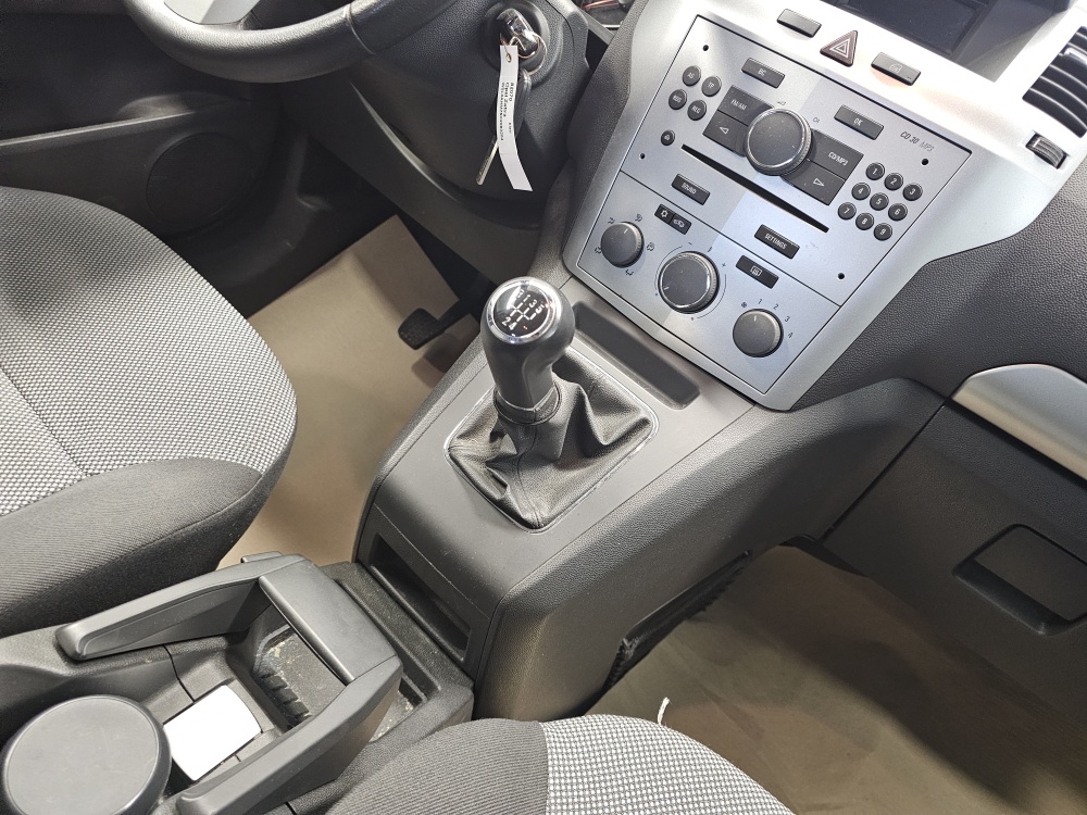 Opel Zafira – Foto 9