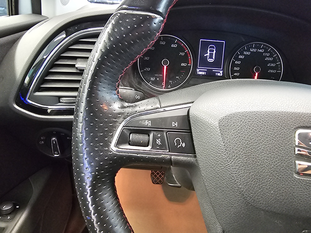 Seat Leon Sportstourer  ST – Foto 13