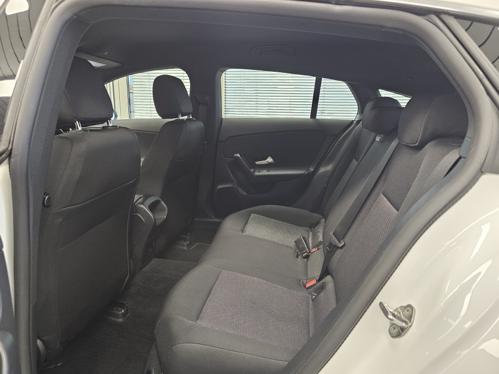 Mercedes-Benz CLA 180 Shooting Brake – Foto 4