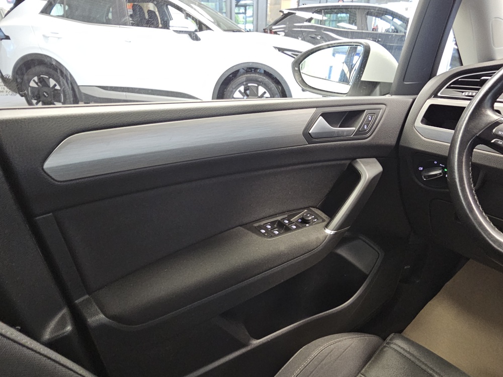 VW Touran – Foto 22
