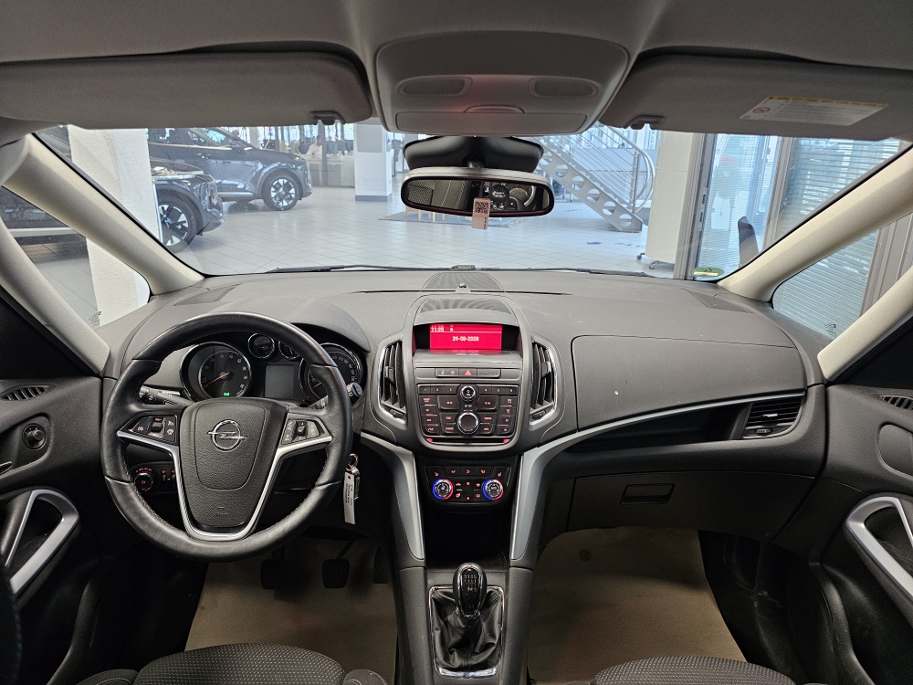 Opel Zafira Tourer – Foto 8