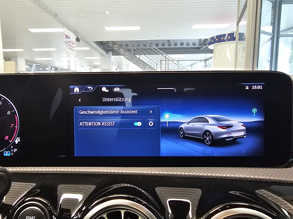 Mercedes-Benz CLA 200 – Foto 17