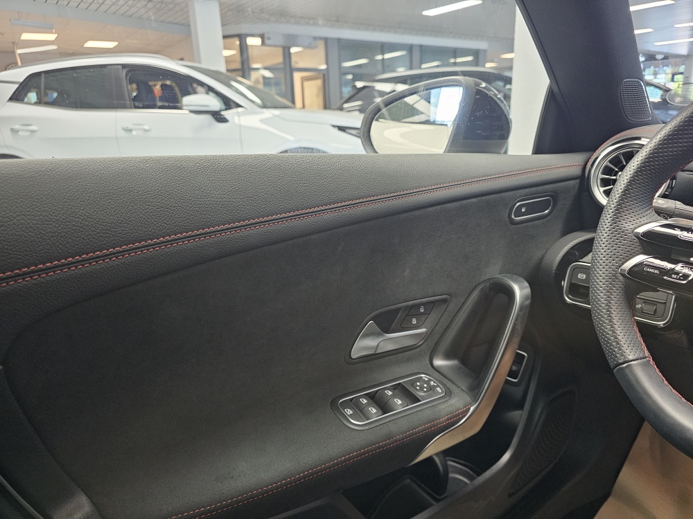 Mercedes-Benz CLA 200 – Foto 22
