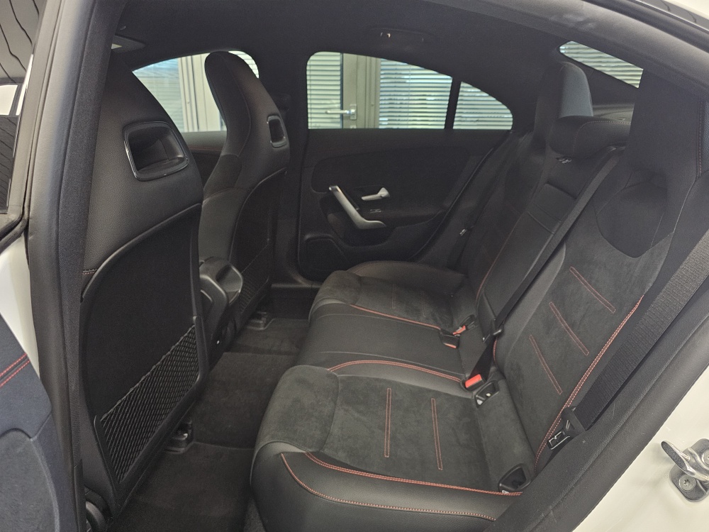 Mercedes-Benz CLA 200 – Foto 4