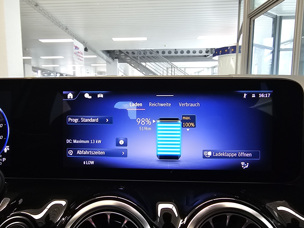 Mercedes-Benz EQA 250+ – Foto 14