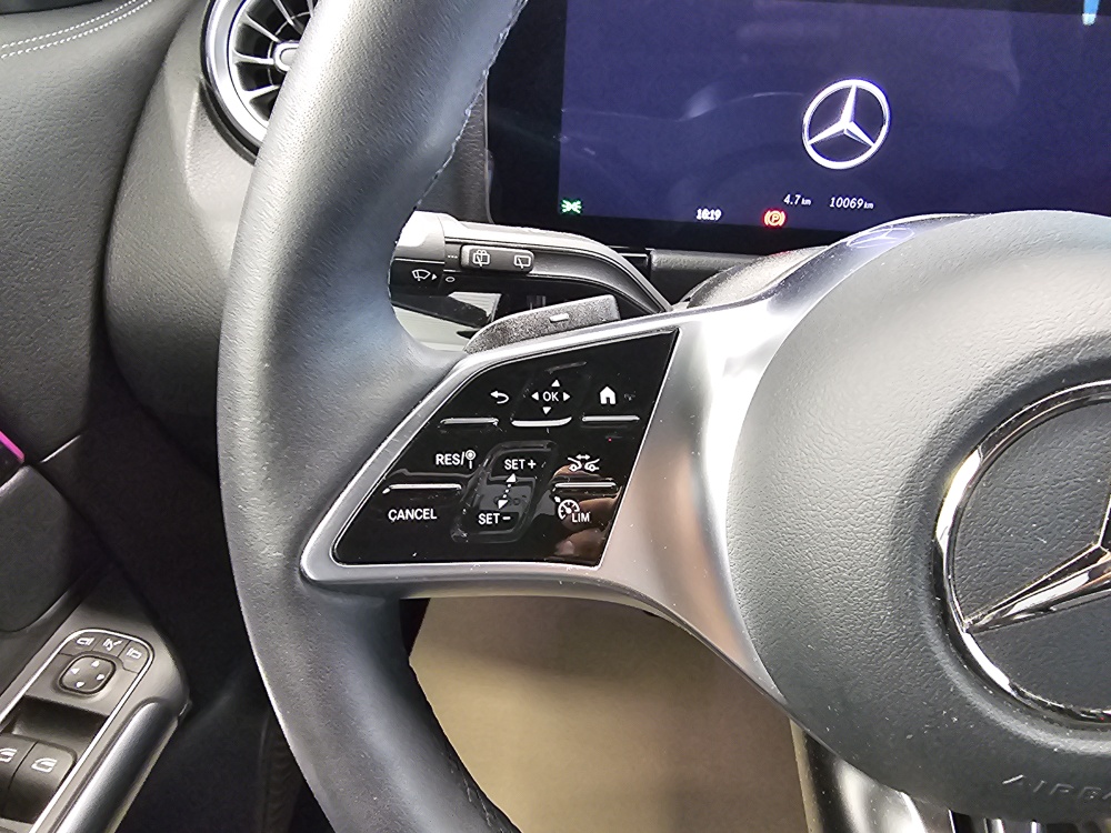 Mercedes-Benz EQA 250+ – Foto 23