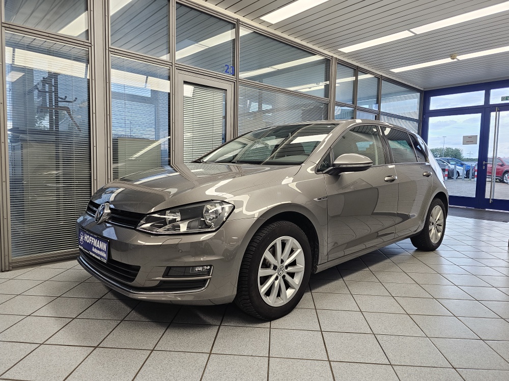 VW Golf Lounge