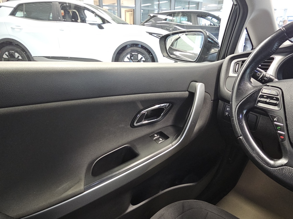 Kia Ceed – Foto 13