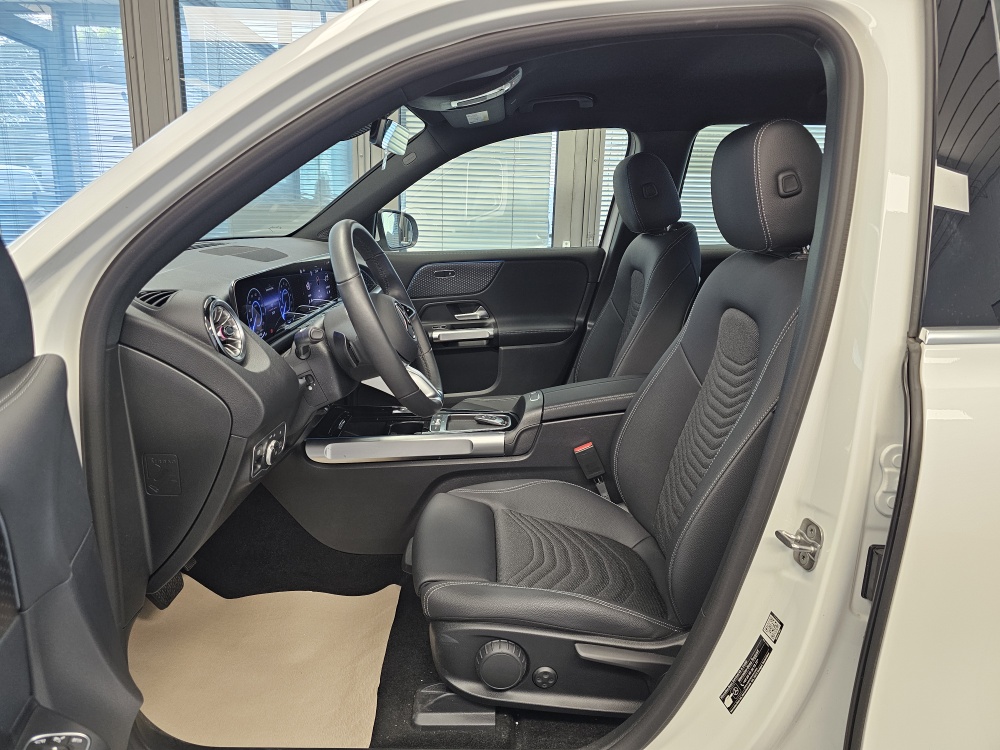 Mercedes-Benz EQB 250+ – Foto 31