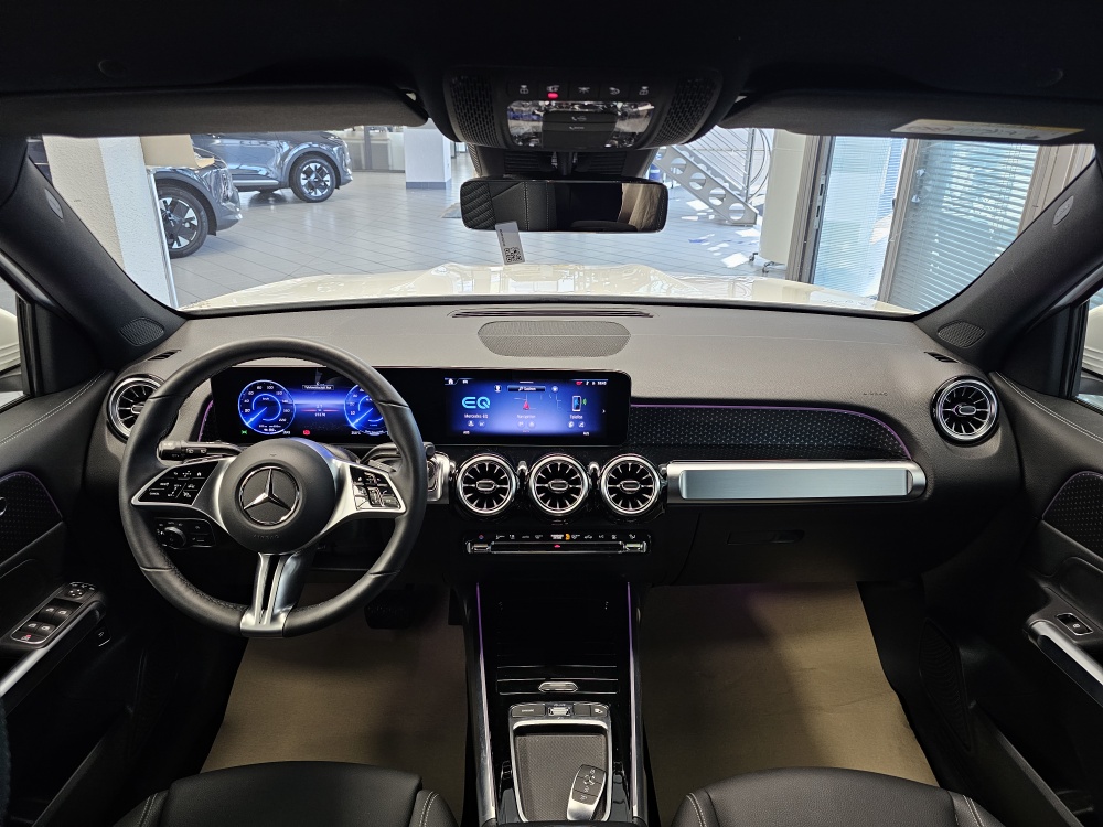 Mercedes-Benz EQB 250+ – Foto 9