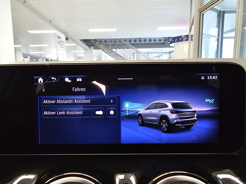 Mercedes-Benz EQA 250+ – Foto 19
