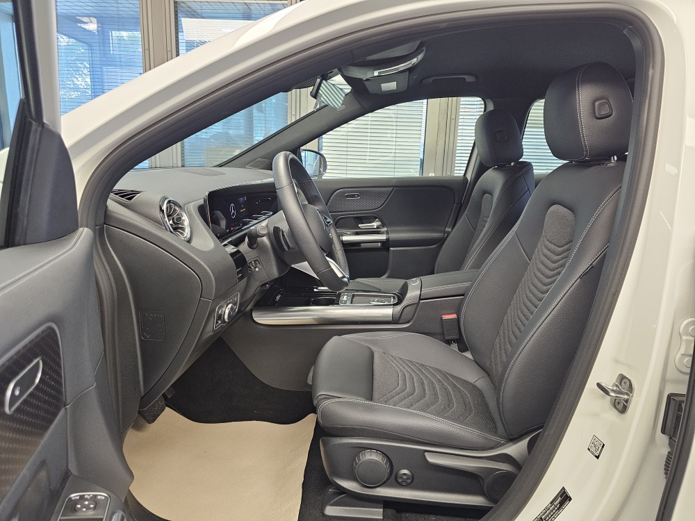 Mercedes-Benz EQA 250+ – Foto 30