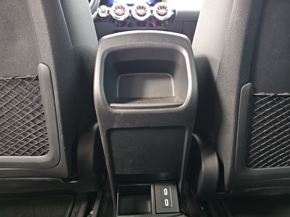 Mercedes-Benz EQA 250+ – Foto 7
