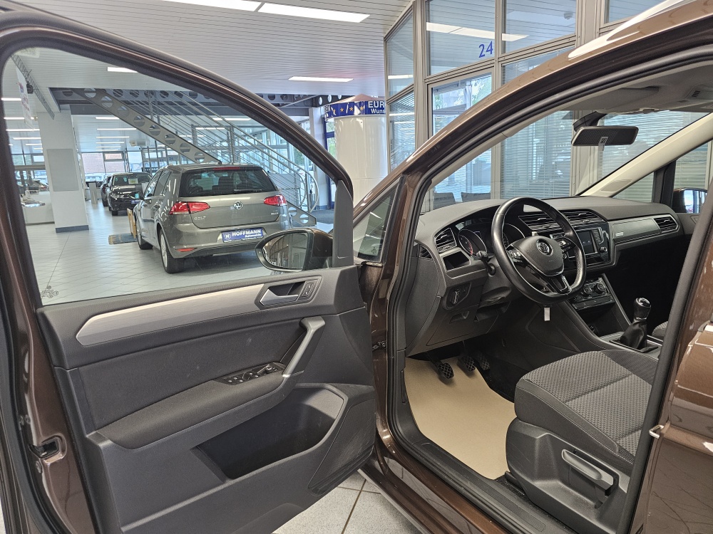 VW Touran – Foto 18