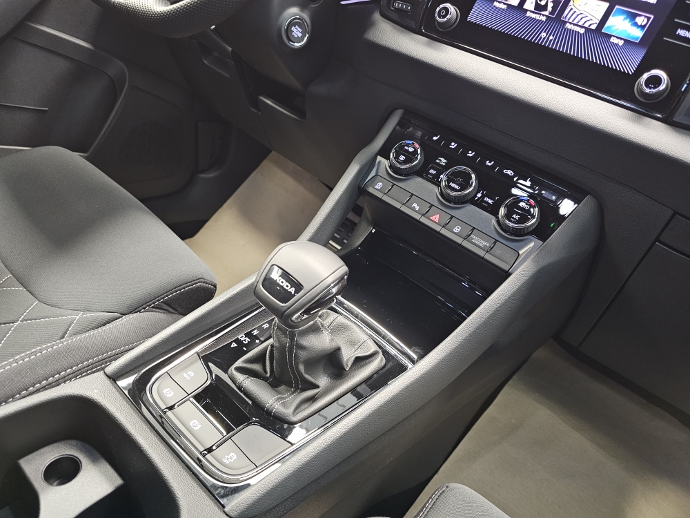 Skoda Karoq – Foto 8