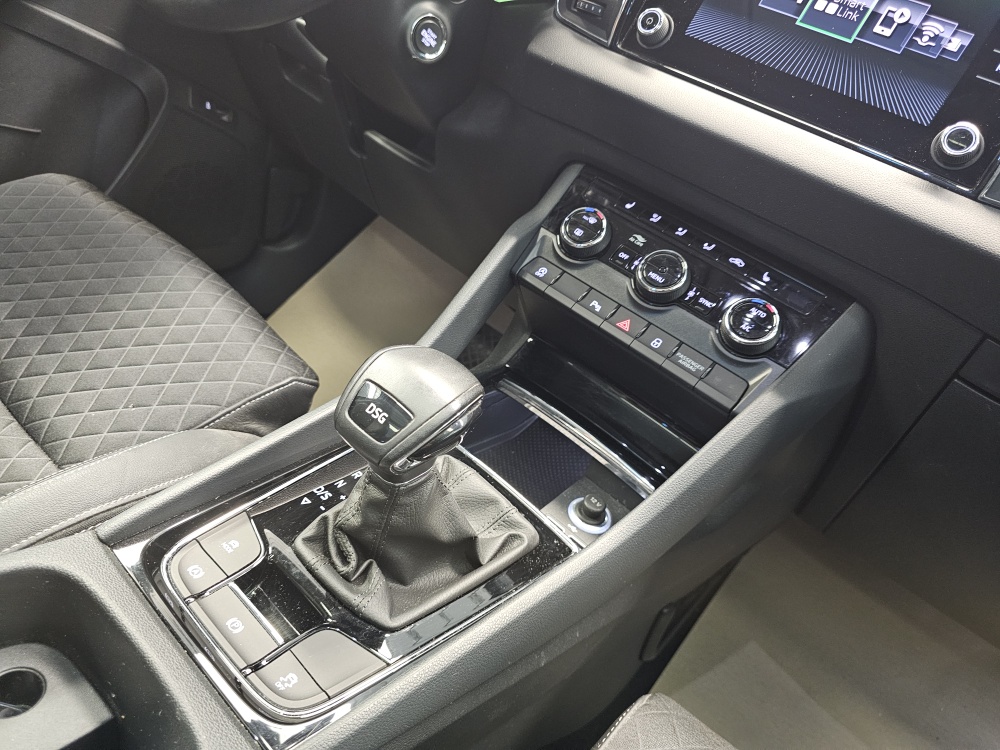 Skoda Karoq – Foto 10